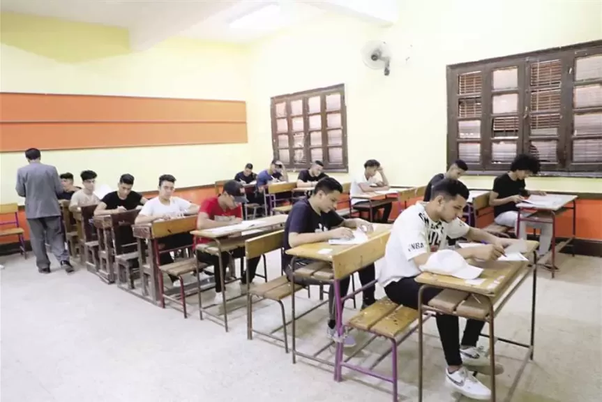 مع قرب انتهاء امتحانات الثانوية العامة.. كيف يختار الطالب الكلية المناسبة له؟