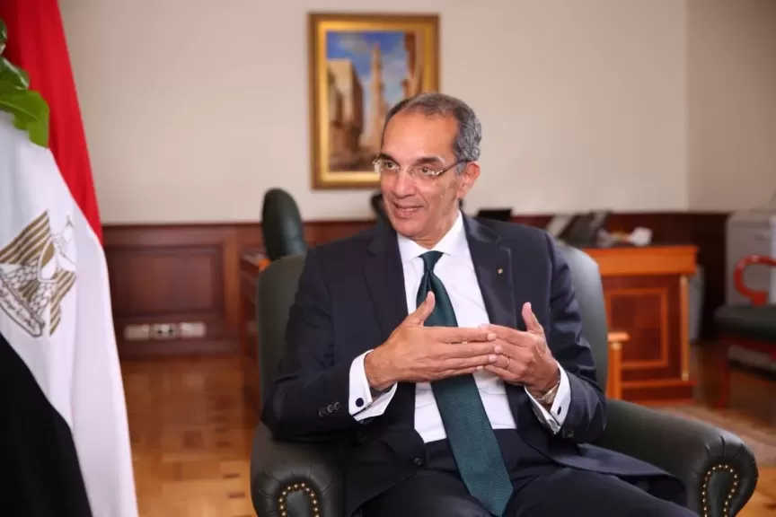 الدكتورعمرو طلعت