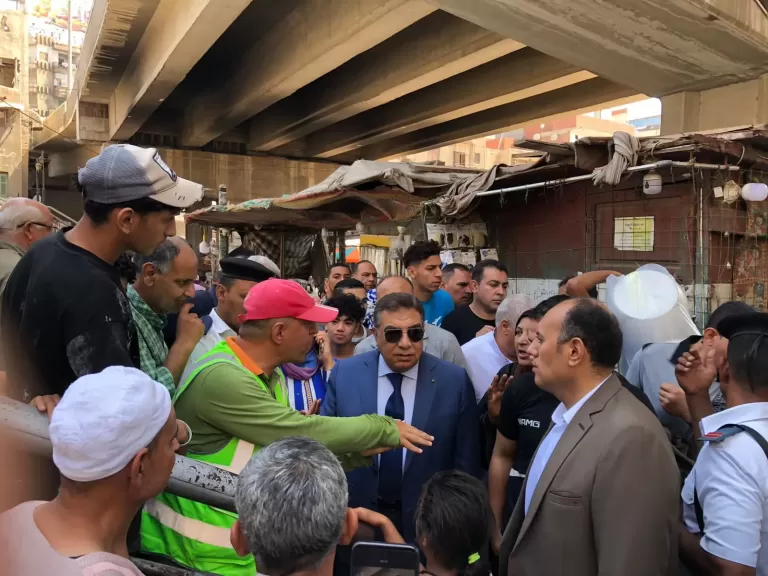 محافظ الدقهلية في جولة مفاجئة بطلخا ويوجه بسرعة الانتهاء من أعمال السوق الحضاري