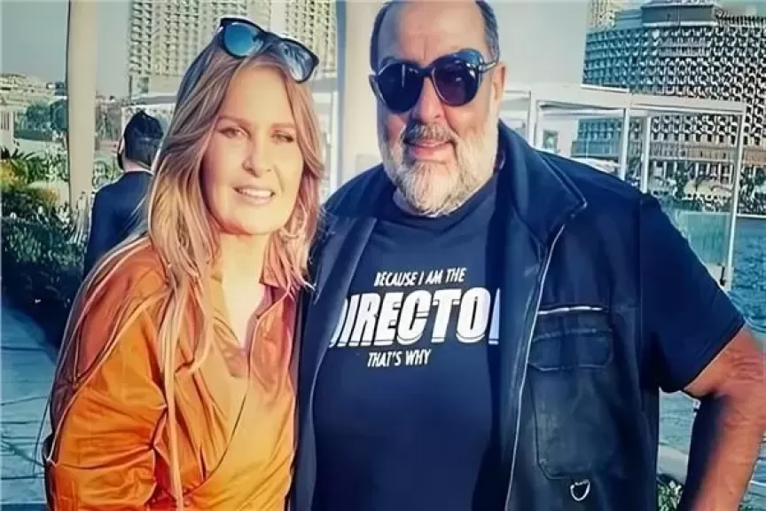 يسرا تنعى المخرج سامح عبد العزيز وتعتذر عن عدم حضور الجنازة لهذا السبب