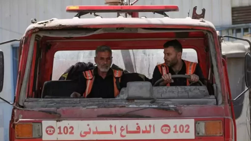 الدفاع المدني بقطاع غزة : توقف معظم المركبات عن تقديم الخدمات الإنسانية