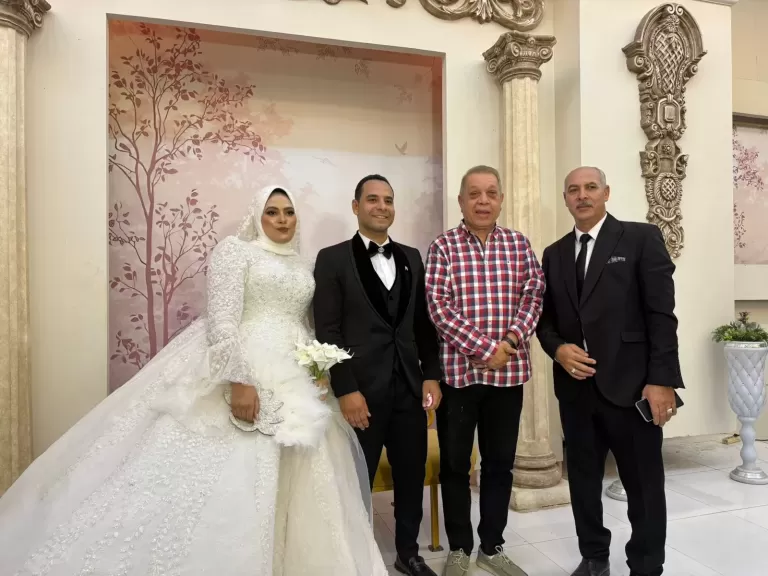 «شرشر »يهنئ الأستاذ أسامة الخولي وأسرة المرحوم عبد الباسط العيسوي بزفاف المهندس يوسف والآنسة نهى