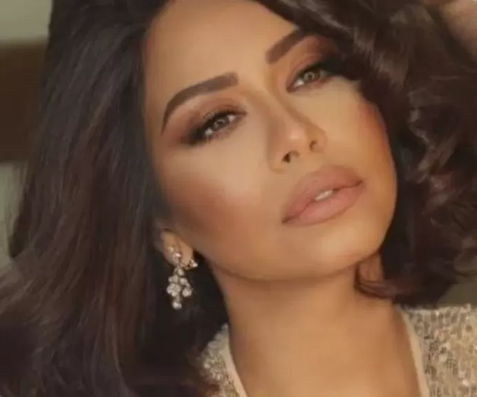 سهير شلبي لـ شيرين عبد الوهاب: ربنا يعينك على الحياة
