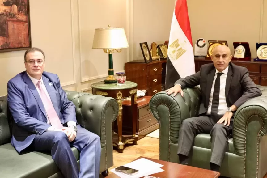 وزير التعليم يشيد بمقترح إعداد قوائم انتظار للناجحين بالامتحان الإلكتروني