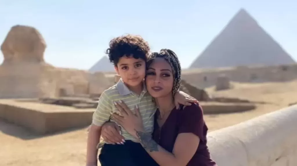 خاص.محامي والدة ”سفاح التجمع” يعلق بعد القبض عليها..خدت براءة !