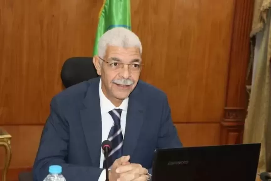 رئيس جامعة المنوفية يعقد لجنتي المكتبة المركزية والمكتبات ”اون لاين”