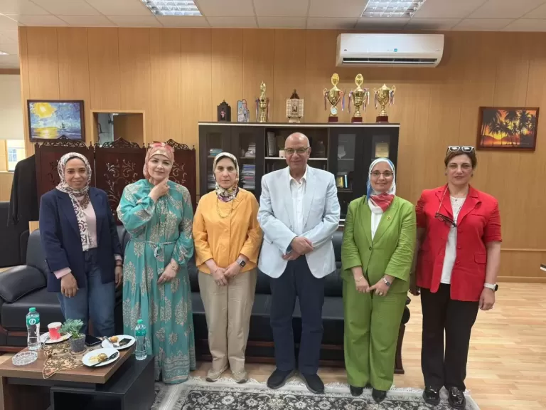 64 مشروع تخرج بحثي لطلاب طب ”جامعة الدلتا” يناقشون تحديات الصحة والبيئة باستخدام التكنولوجيا الحديثة