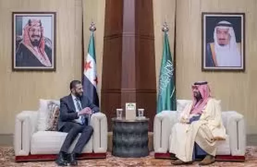 ولي العهد السعودي يرحب بجهود الرئيس الشرع لاحتواء التصعيد الأخير في سوريا