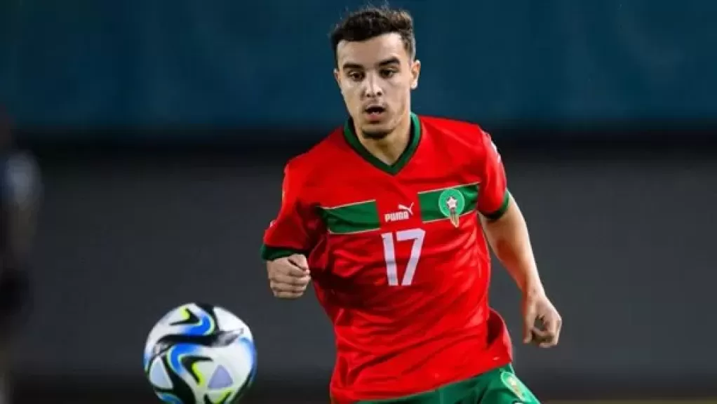 بعد توضيح اتحاد الكرة.. الزمالك يحسم صفقة عبد الحميد معالي ويقيده تحت السن رسميًا