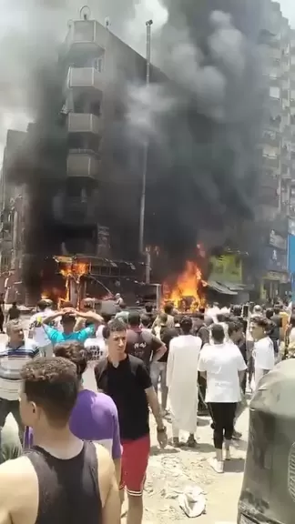 مصرع عامل مطعم في حريق 3 محلات وشقة سكنية بالخصوص