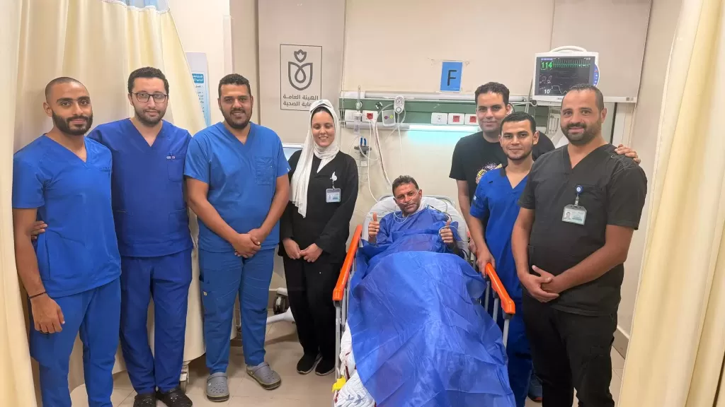بعد إعلان وفاته.. أطباء الرعاية الصحية ببورسعيد ينقذون شابًا من الموت بعد توقف قلبه