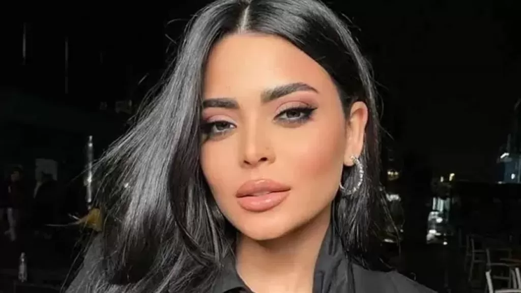 أسماء جلال تقاضي مصفف شعر قرر الاعتزال بسببها