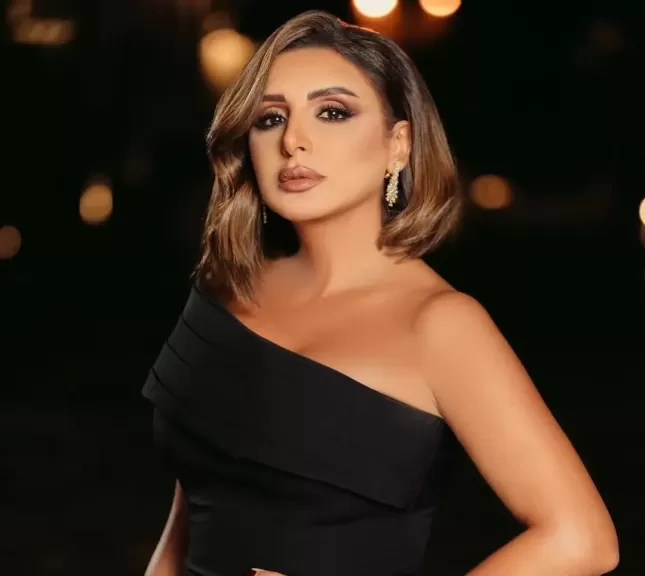 قناة الحياة تنقل حفل أنغام في مهرجان العلمين مباشرة