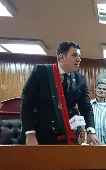المستشار