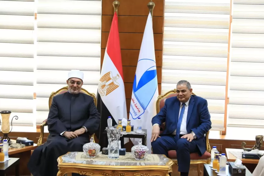 مفتي الجمهورية ورئيس جامعة كفر الشيخ يوقعان مذكرة تفاهم مشتركة في مجالات الذكاء الاصطناعي