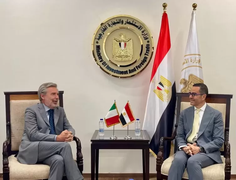 وزير الاستثمار يلتقي السفير الإيطالي لبحث تعزيز العلاقات الاقتصادية واستقطاب استثمارات جديدة إلى مصر