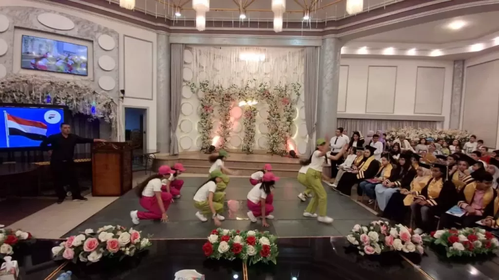 ”تعليم الغربية” يكرم أوائل الابتدائية بمدرسة الجيل المسلم بكفر الزيات