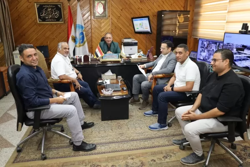 رئيس ”مياه الغربية” يناقش تطوير مشروع ”صحتهم مستقبلهم” وزيادة عدد المدارس المستهدفة إلى 402