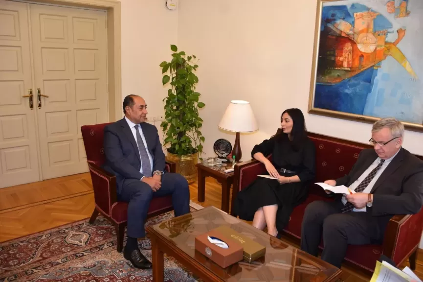 السفير حسام زكي يبحث مع وزيرة  التعاون الاقتصادي الألمانية آخر التطورات الانسانية والسياسية فى قطاع غزة
