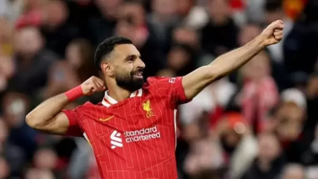استقبال حار من أساطير ليفربول لمحمد صلاح فى معسكر هونج كونج