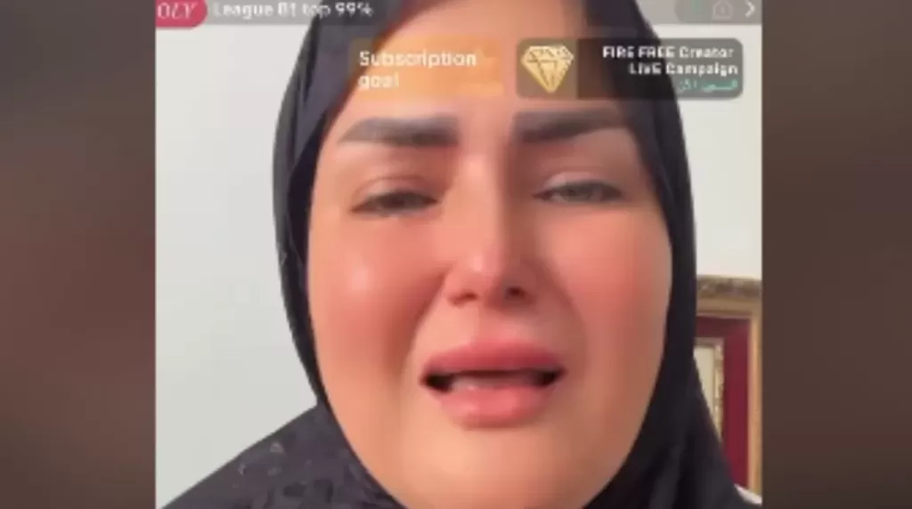 سما المصري تبكي بحرقة وتعلن توبتها وارتدائها الحجاب.. ”لو بتحبوا النبي بلاش تنشروا أي صورة ليا بشعري أو جسمي”