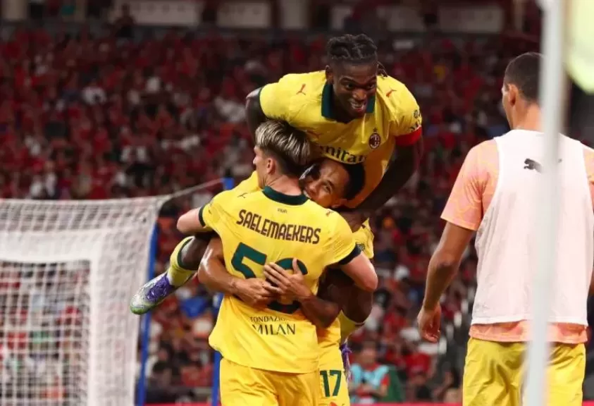 بمشاركة محمد صلاح.. ليفربول يسقط أمام ميلان 4-2 وديًا