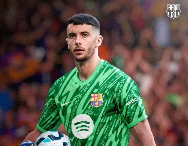 برشلونة يقلب موازين الحراسة.. جارسيا بديلًا لشتيجن في مشروع فليك الجديد رسميًا