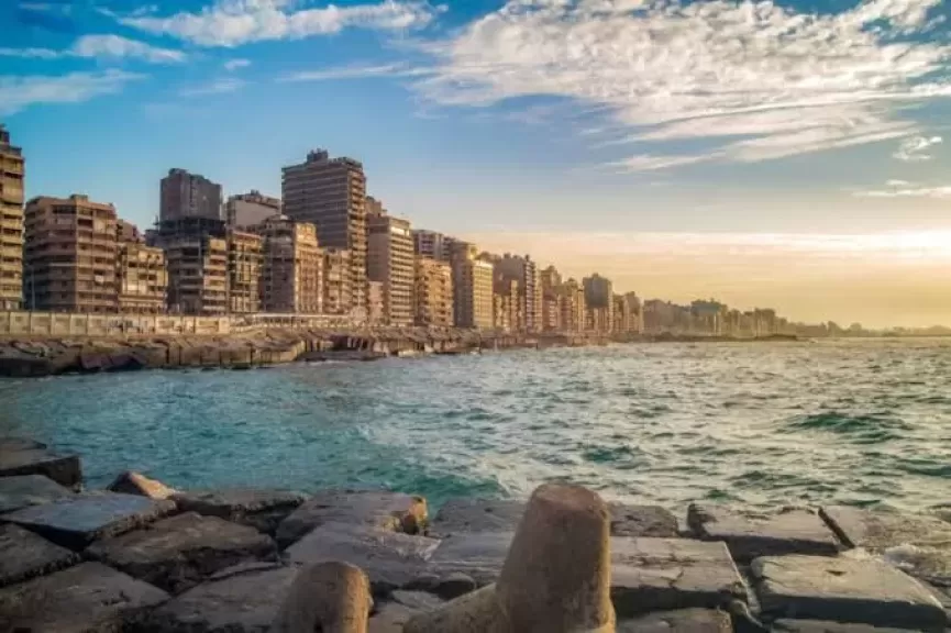السواحل والدلتا بأمان.. تفاصيل مشروع حماية الشواطيء بوزارة الري