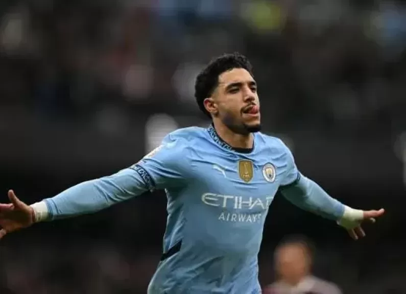 مرموش يلفت أنظار الإنجليز مع مانشستر سيتي قبل انطلاق البريميرليج