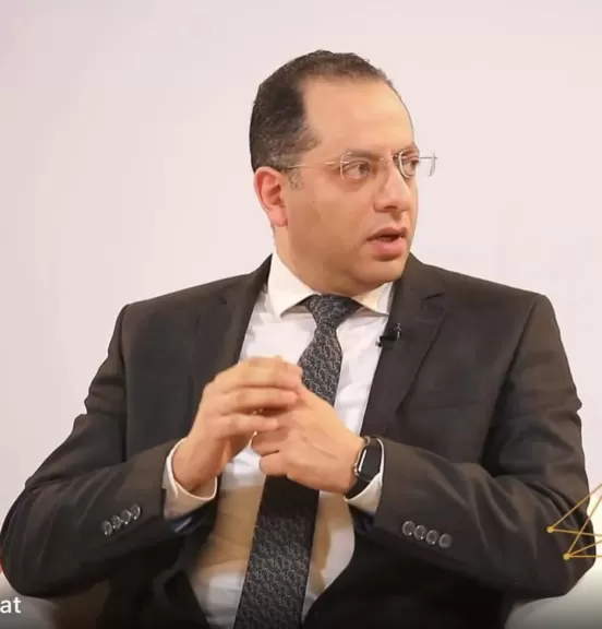 اجتماع مرتقب.. تحركات عاجلة من شعبة الاتصالات لحل أزمة الضريبة على الهواتف المحمولة مع وزير الاتصالات
