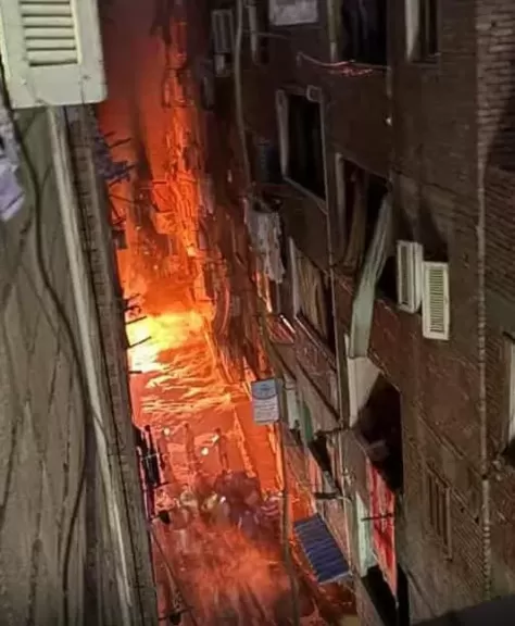 حريق في كابينة كهرباء بعزبة النخل بالقليوبية.. والحماية المدنية تتدخل للسيطرة