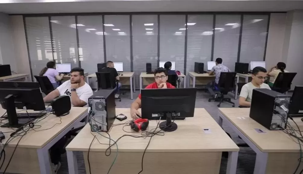 مع بداية التنسيق...خبراء التعليم يقدمون «روشتة» لاختيار الكلية المناسبة: دراسة التخصصات وسوق العمل المرتبط بها...احذروا الوقع في فخ الميول...اختيار الكليات الأكثر طلبًا...عدم إجبار الطلاب على اختيار مسار معين