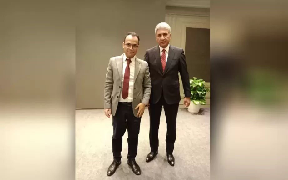 وزير السياحة