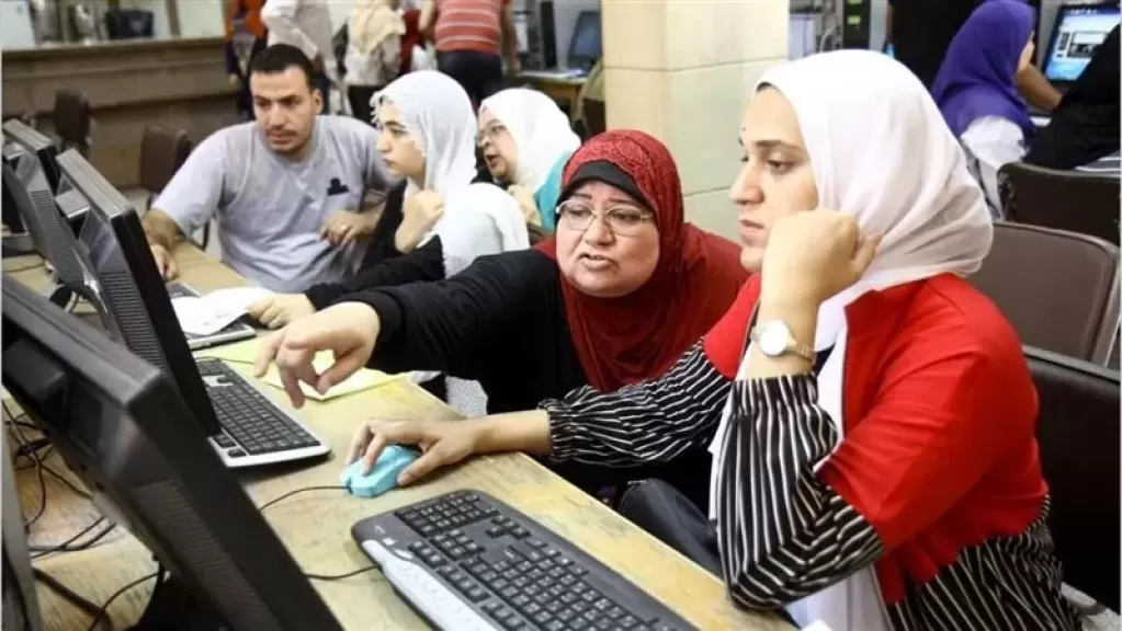 «الكليات والتخصصات» الأكثر طلبًا والأعلى أجرًا في سوق العمل...خبير تربوي يقدم نصائح مهمة لاختيار الكلية المناسبة
