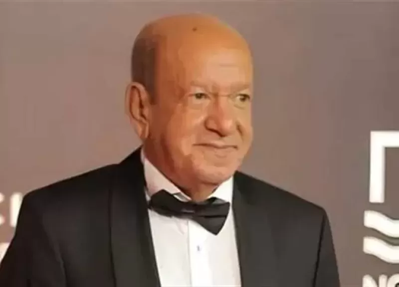 الوسط الفني يتشح بالسواد حزنا على وفاة صاحب البهجة ”لطفي لبيب”