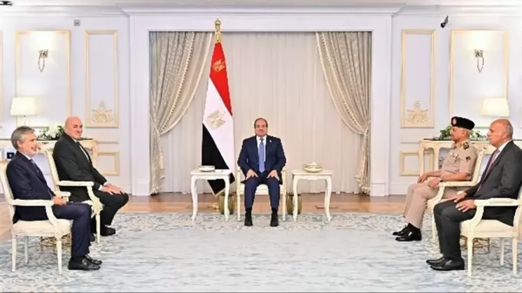 الرئيس السيسي يبحث مع وزير الدفاع الإيطالي تطورات الأوضاع في الأراضي الفلسطينية