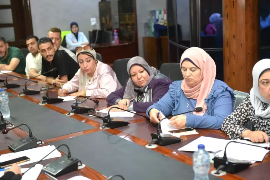 السكرتير العام المساعد لمحافظة  الدقهلية يعقد الاجتماع الدوري للجنة الإصحاح البيئي