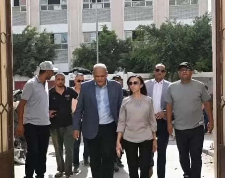 محافظ البحيرة تتفقد الشوارع والمناطق الأثرية والخدمية بمدينة رشيد