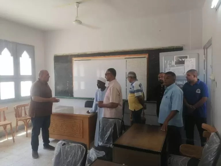 محافظ البحر الأحمر يوجه برفع جاهزية المقار الانتخابية