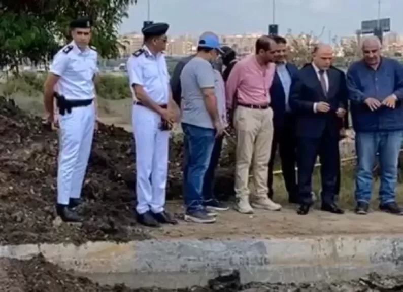 محافظ كفر الشيخ يتفقد إصلاخ خط الغاز الطبيعي.. ويشدد على سرعة عودة الخدمة