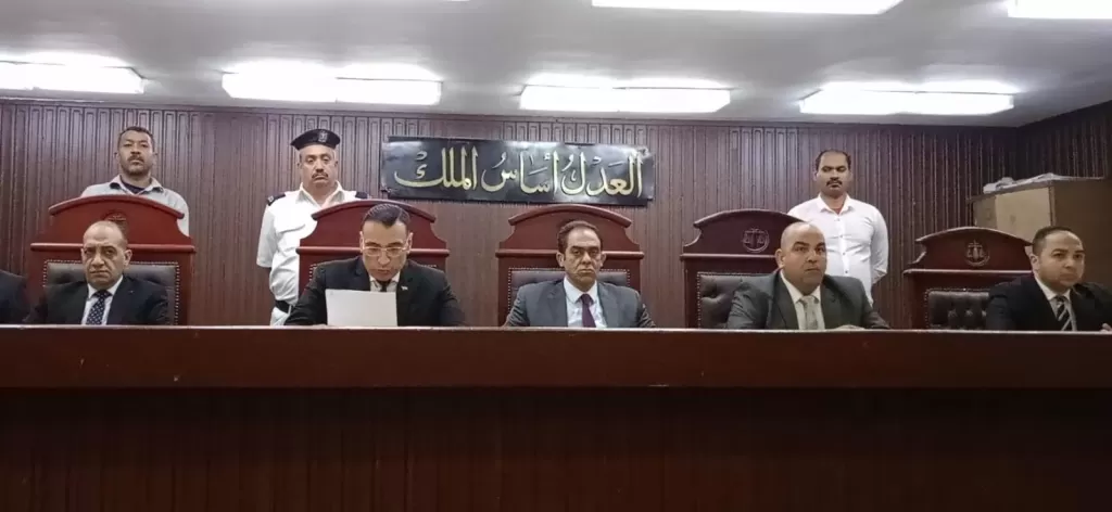 المشدد 15 عام لعاطل تسبب بحريق مصنع وحظيرة  ومقتل عدد من المواشى بقليوب