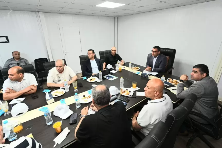وزير الاسكان 