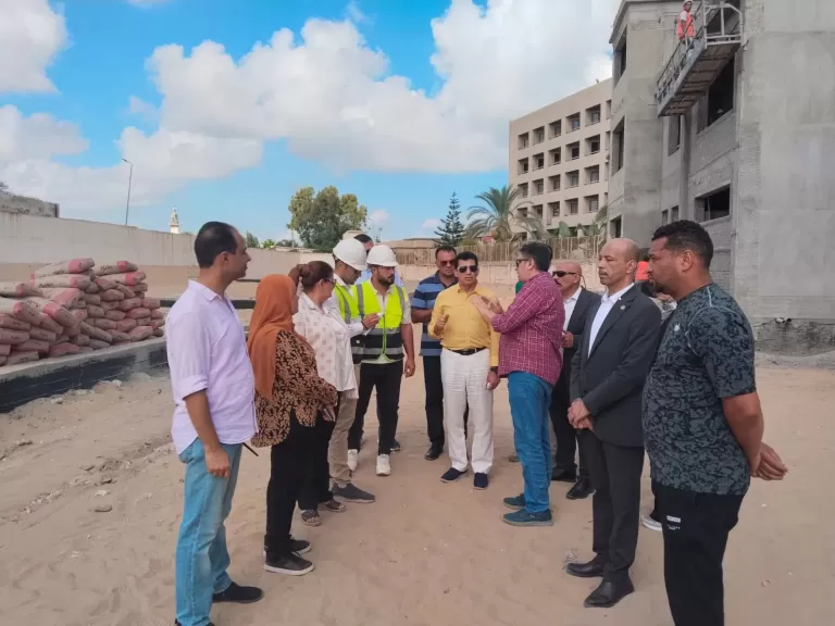 وزير الرياضة يتفقد أرض المنتدى بأبو قير.. ويوجه بسرعة الانتهاء من المرحلة الأولى