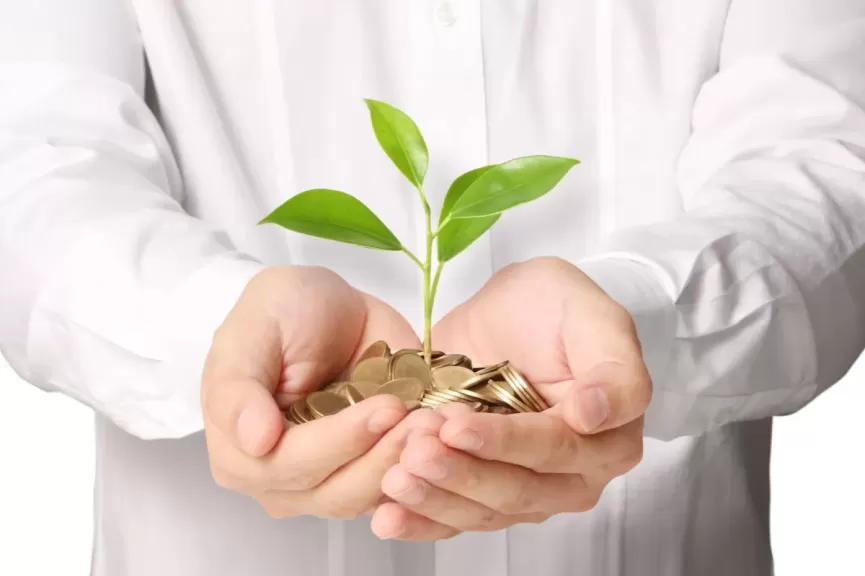 دار الإفتاء: يجوز صرف الزكاة لمؤسسات علاجية بشرط تمليك الفقراء أو التصرف بإذنهم