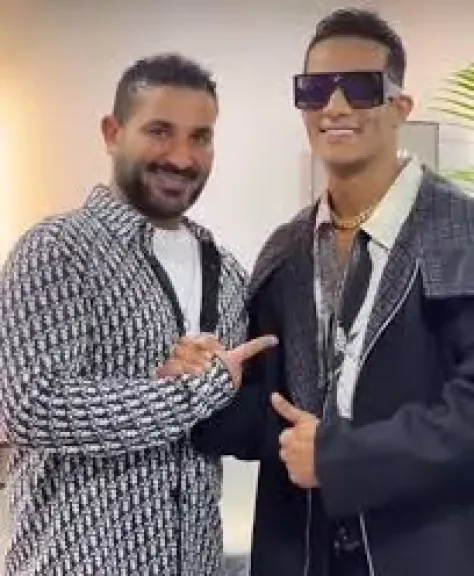 محمد رمضان : ” أحمد سعد رفيق رحلتى وهو صوت مصري عظيم ”