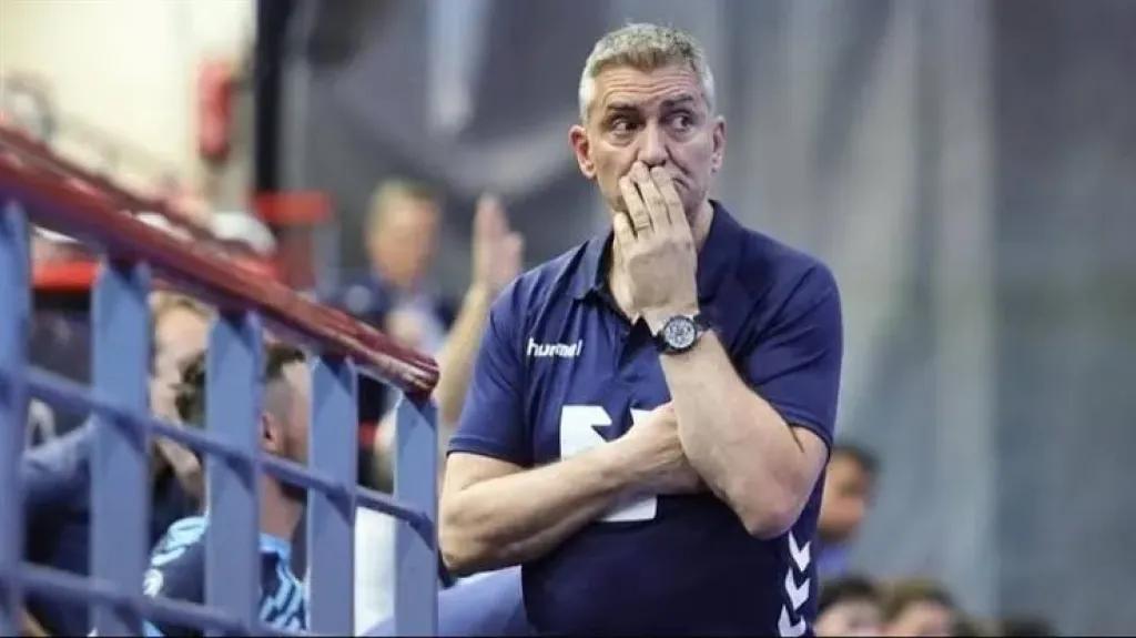 الأسباني فرناندو يقود مران منتخب الناشئين استعدادًا لبطولة العالم لكرة اليد