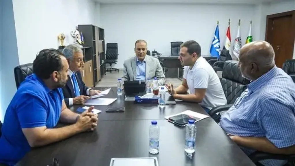 الزمالك يتجاوز أزمة التراخيص الإفريقية باتفاق مالي رسمي مع اتحاد الكرة