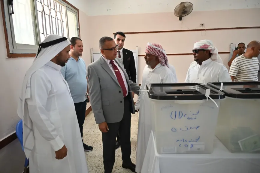 محافظ جنوب سيناء يتفقد لجان التصويت بشرم الشيخ