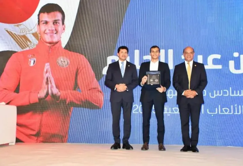 وزير الرياضة يكرم منتخب مصر للجمباز الفني والإيقاعي