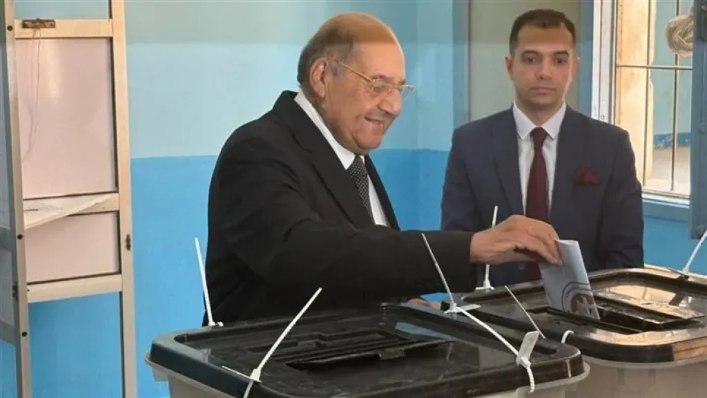 رئيس مجلس الشيوخ يُدلي بصوته في انتخابات الشيوخ 2025: حضور يُؤكد دعم المسار الديمقراطي